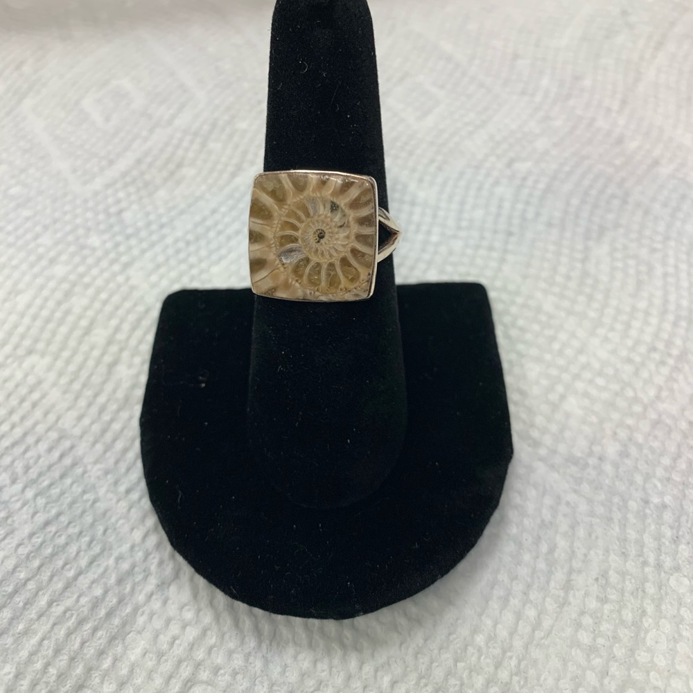 Ladies sterling 925 fossil ring